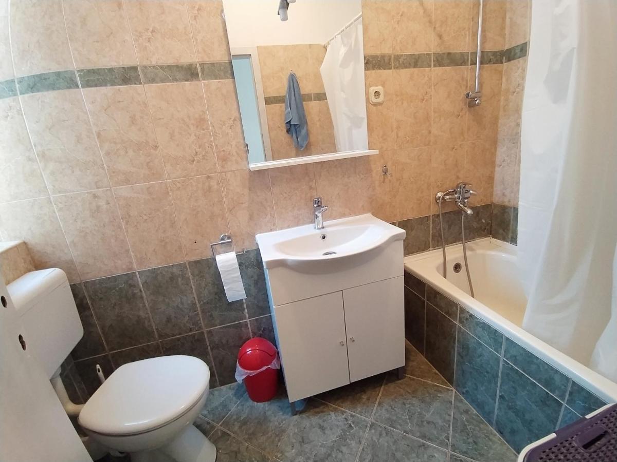 Modern Apartment With 3 Bedrooms Makarska Exteriör bild